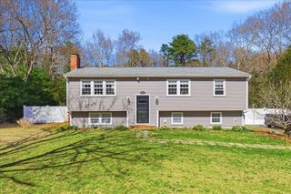 53 Colby Dr, Halifax, MA 02338