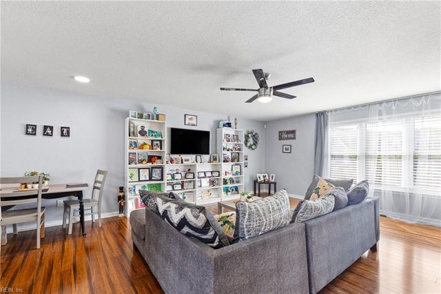 5804 Miss Coral CT, Virginia Beach, VA 23462