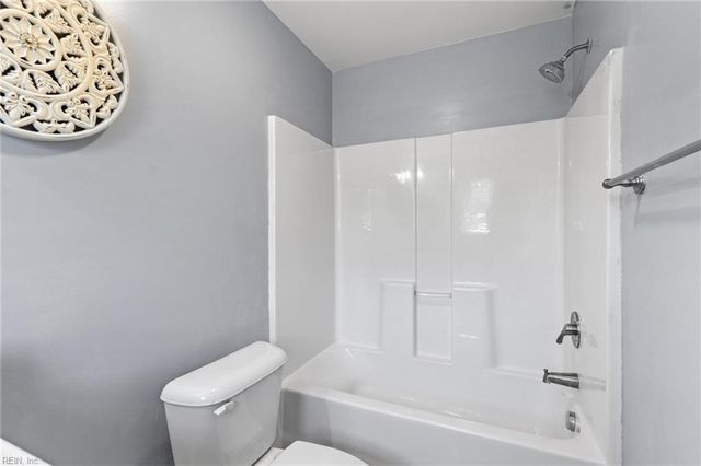 5804 Miss Coral CT, Virginia Beach, VA 23462