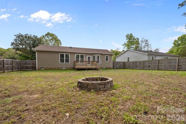 3029 Fallswood Drive, Gastonia, NC 28052