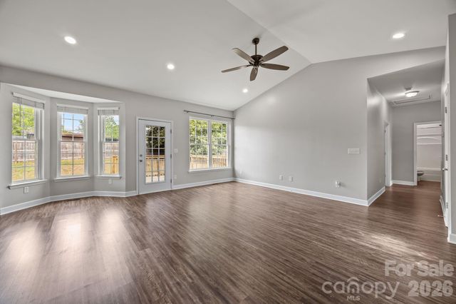 3029 Fallswood Drive, Gastonia, NC 28052