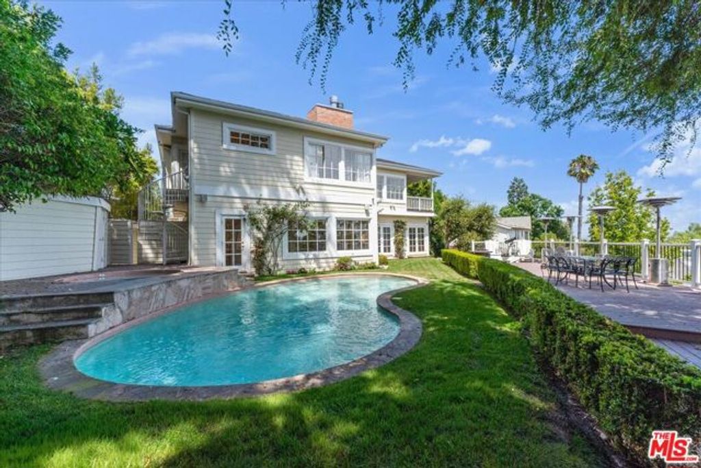 3836 Glenridge Drive, Sherman Oaks, CA 91423