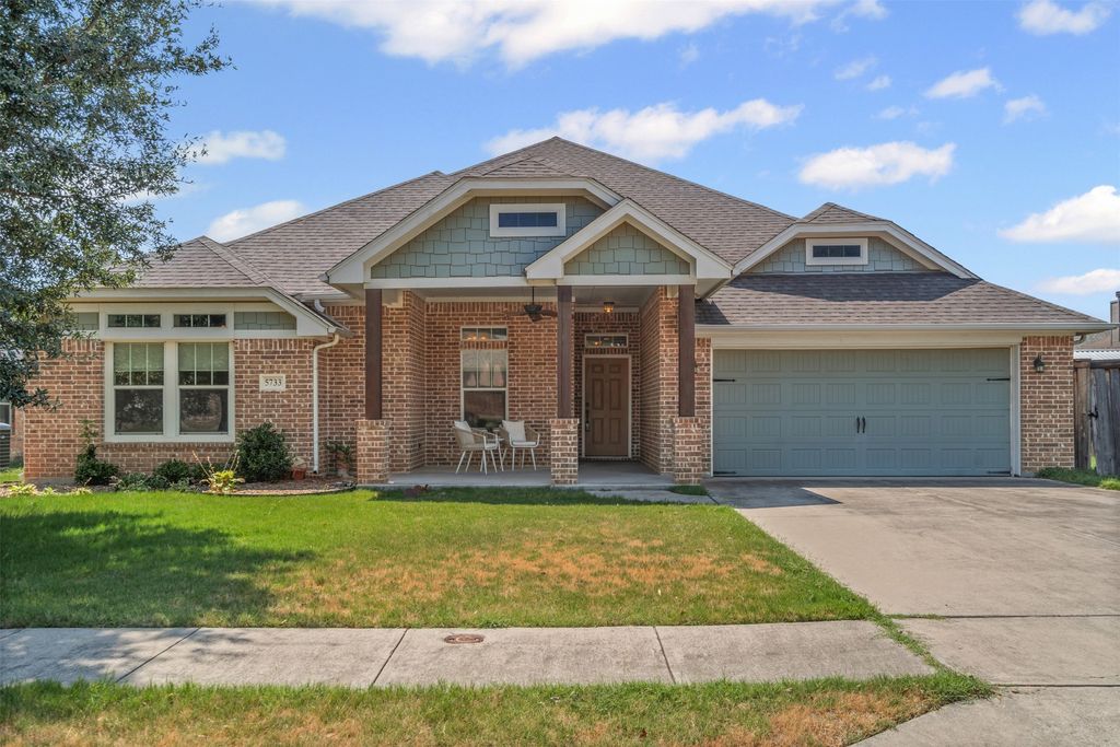 5733 Eldon Martin Street, Fort Worth, TX 76179