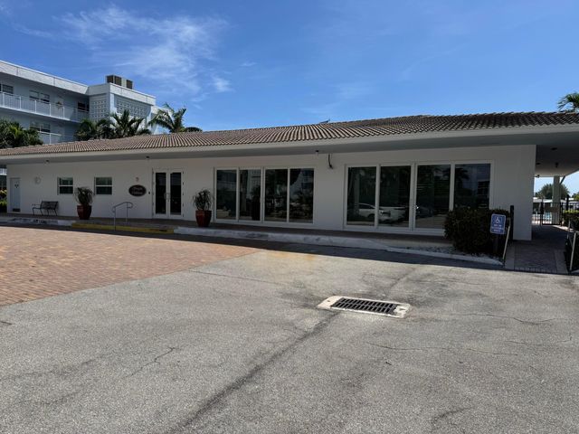 2012 S Federal Highway 405, Boynton Beach, FL 33435