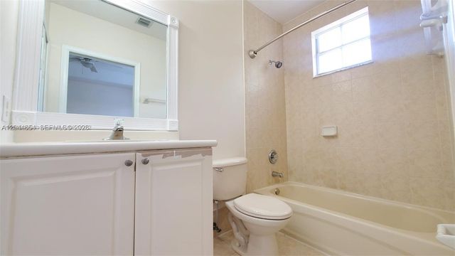 3976 SW 157th Avenue 219, Miramar, FL 33027
