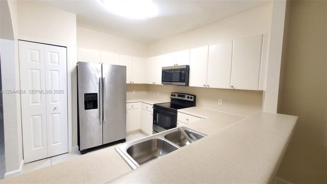 3976 SW 157th Avenue 219, Miramar, FL 33027
