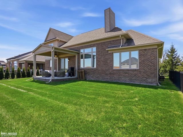 54958 Lawson Creek Drive, Shelby Twp, MI 48316