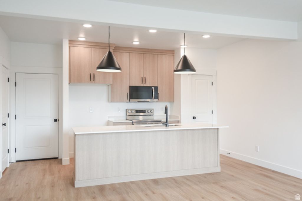 Image 4 of property listing at 863 ALTURA VISTA LN, Logan, UT 84321