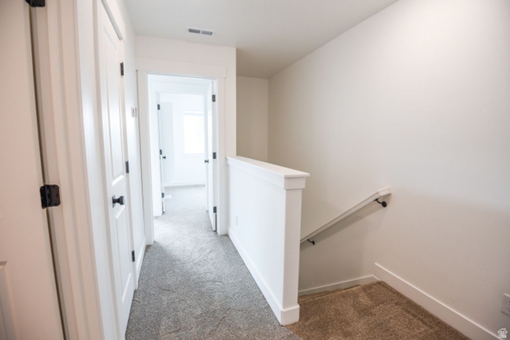 Image 8 of property listing at 863 ALTURA VISTA LN, Logan, UT 84321