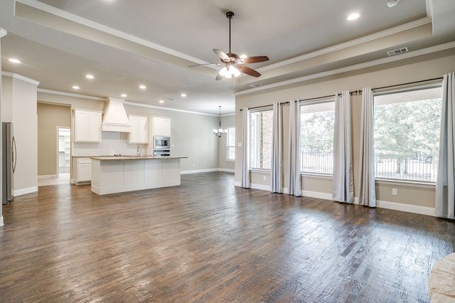 102 Eagle Drive, Lipan, TX 76462