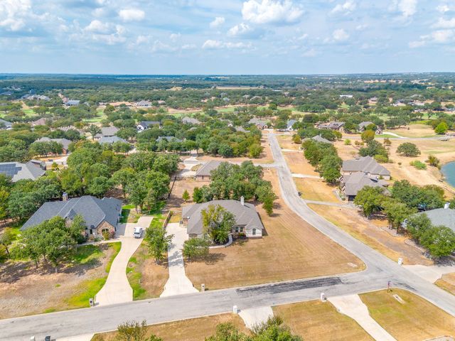 102 Eagle Drive, Lipan, TX 76462