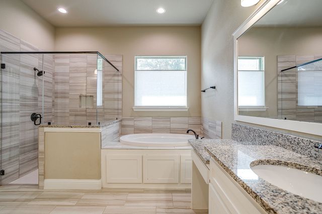 102 Eagle Drive, Lipan, TX 76462