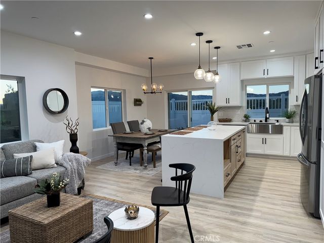 12519 Haleh Lane, Sylmar, CA 91342