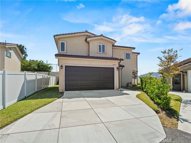 12519 Haleh Lane, Sylmar, CA 91342