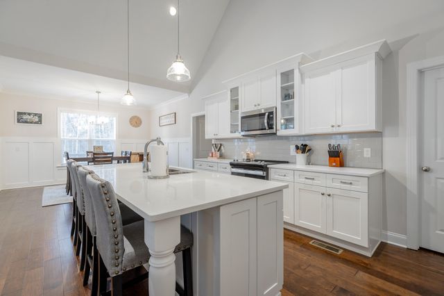 6486 Satjanon Drive, Ooltewah, TN 37363