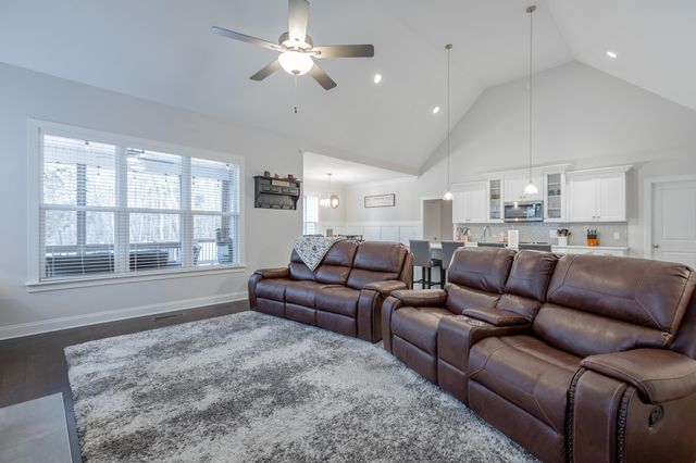 6486 Satjanon Drive, Ooltewah, TN 37363