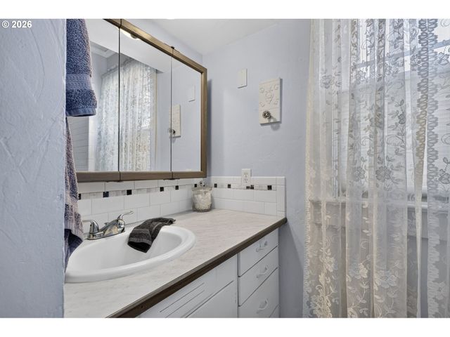 21115 Ne 10TH Ave, Ridgefield, WA 98642