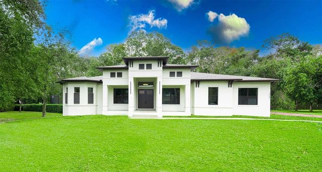 8541 WOODLEAF BOULEVARD, Wesley Chapel, FL 33544