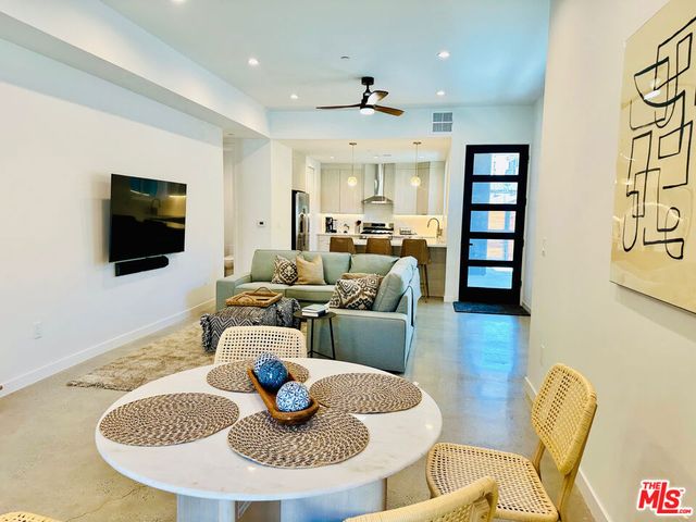 948 E 67th Street B, Inglewood, CA 90302