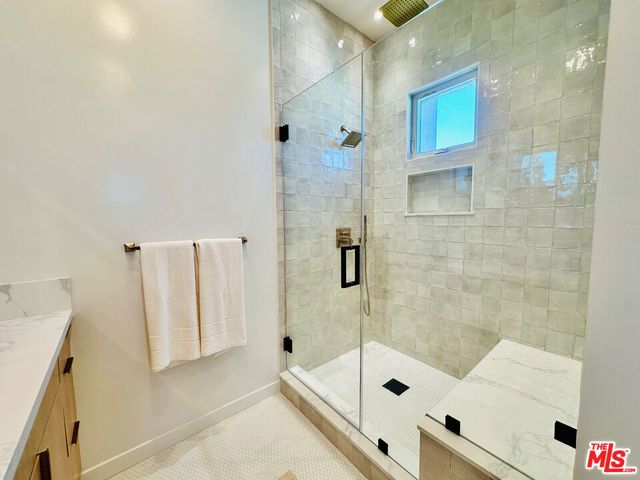 948 E 67th Street B, Inglewood, CA 90302