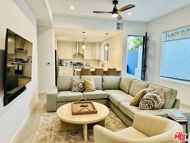 948 E 67th Street B, Inglewood, CA 90302