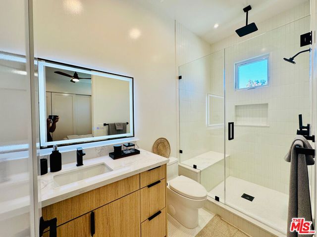 948 E 67th Street B, Inglewood, CA 90302