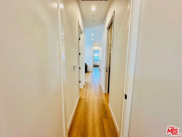 948 E 67th Street B, Inglewood, CA 90302