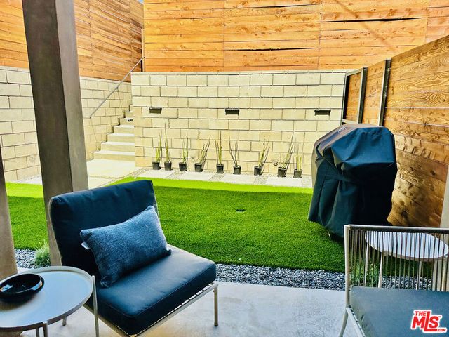 948 E 67th Street B, Inglewood, CA 90302