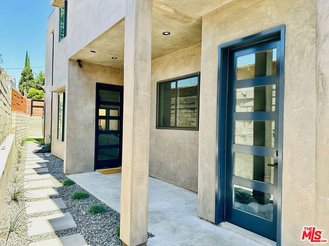 948 E 67th Street B, Inglewood, CA 90302