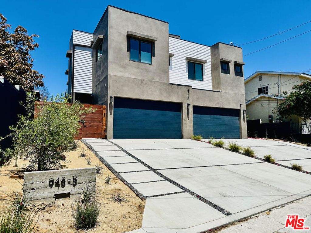 948 E 67th Street B, Inglewood, CA 90302