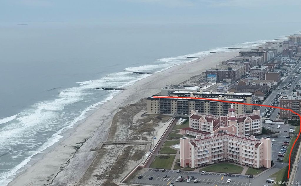 2 Richmond Rd 6S, Lido Beach, NY 11561