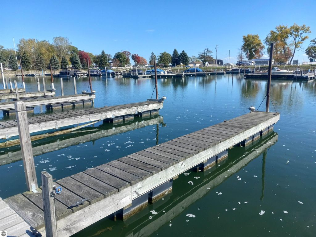 3676 E Michigan Avenue, Au Gres, MI 48703