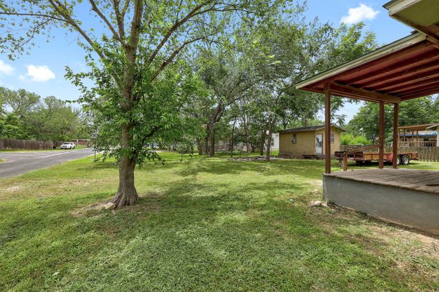 3007 Michoacan DR, Del Valle, TX 78617