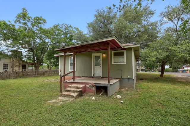 3007 Michoacan DR, Del Valle, TX 78617