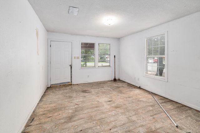 3007 Michoacan DR, Del Valle, TX 78617
