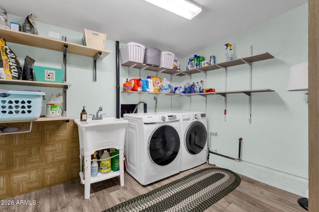 1717 W CLARENDON Avenue, Phoenix, AZ 85015