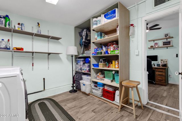 1717 W CLARENDON Avenue, Phoenix, AZ 85015