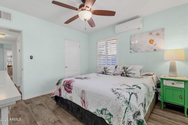 1717 W CLARENDON Avenue, Phoenix, AZ 85015