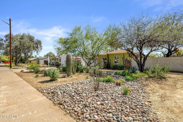 1717 W CLARENDON Avenue, Phoenix, AZ 85015