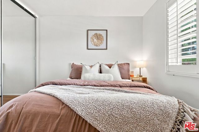 8728 Dartford Place, Inglewood, CA 90305