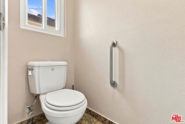 8728 Dartford Place, Inglewood, CA 90305