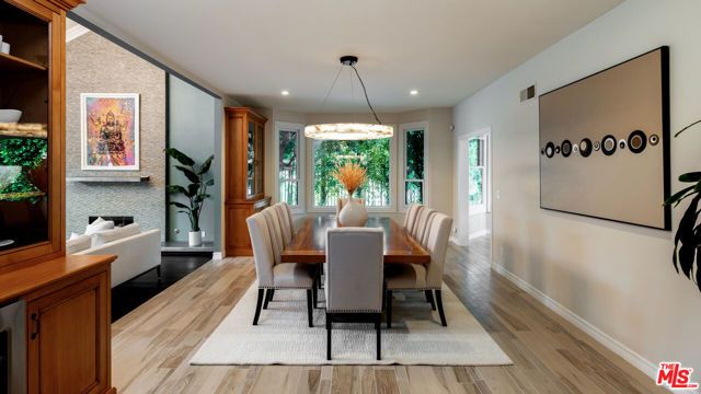29402 Deerview Court, Agoura Hills, CA 91301