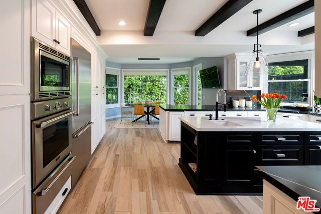 29402 Deerview Court, Agoura Hills, CA 91301