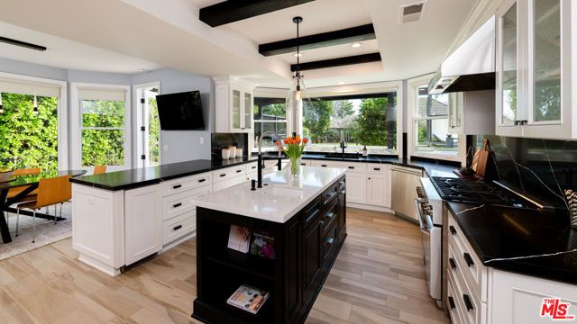 29402 Deerview Court, Agoura Hills, CA 91301