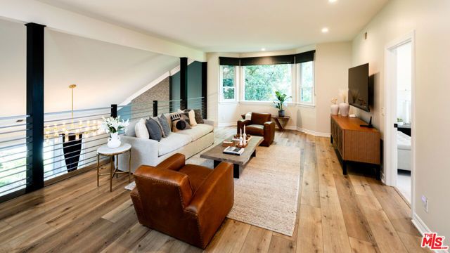 29402 Deerview Court, Agoura Hills, CA 91301
