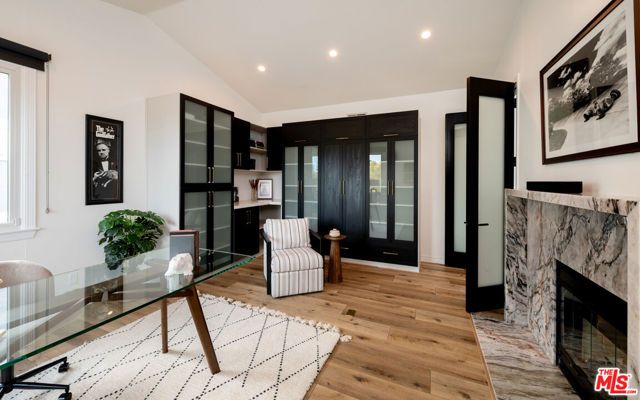 29402 Deerview Court, Agoura Hills, CA 91301