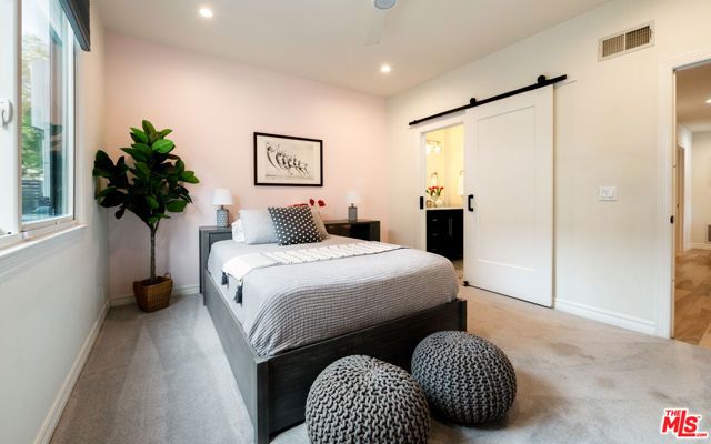 29402 Deerview Court, Agoura Hills, CA 91301