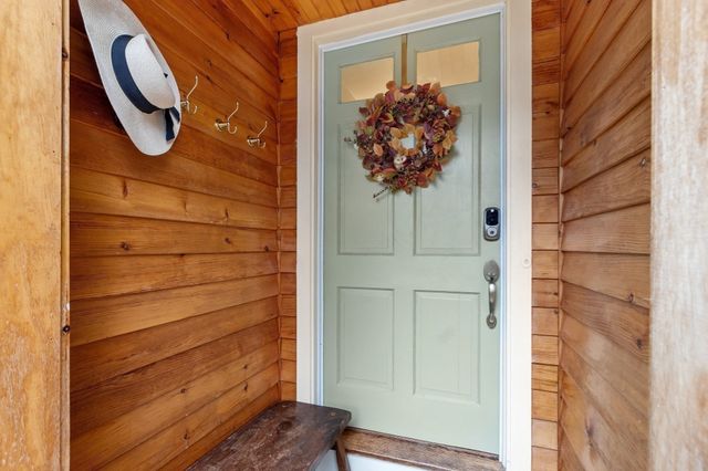 8 Grant St Ext, Framingham, MA 01702