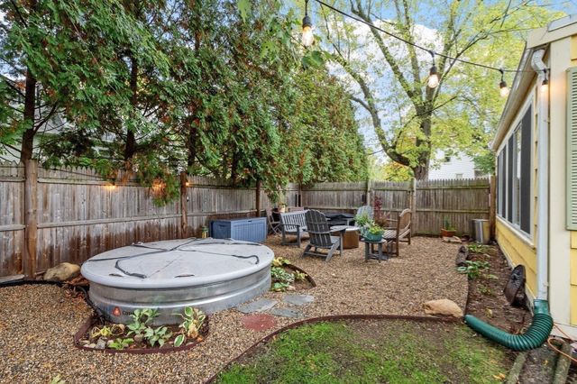 8 Grant St Ext, Framingham, MA 01702