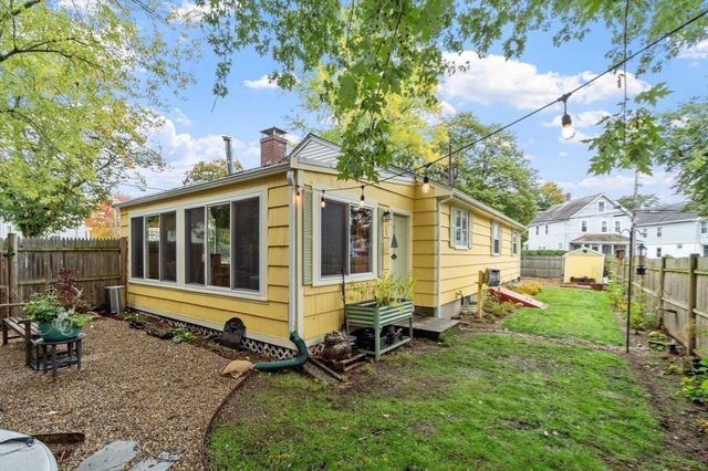 8 Grant St Ext, Framingham, MA 01702